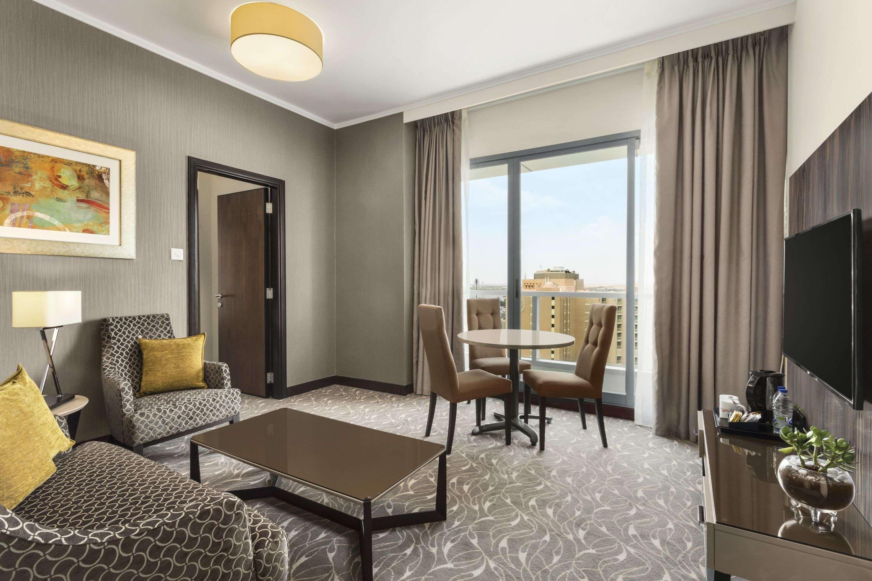 Hawthorn Extended Stay By Wyndham Abu Dhabi City Center Exterior foto