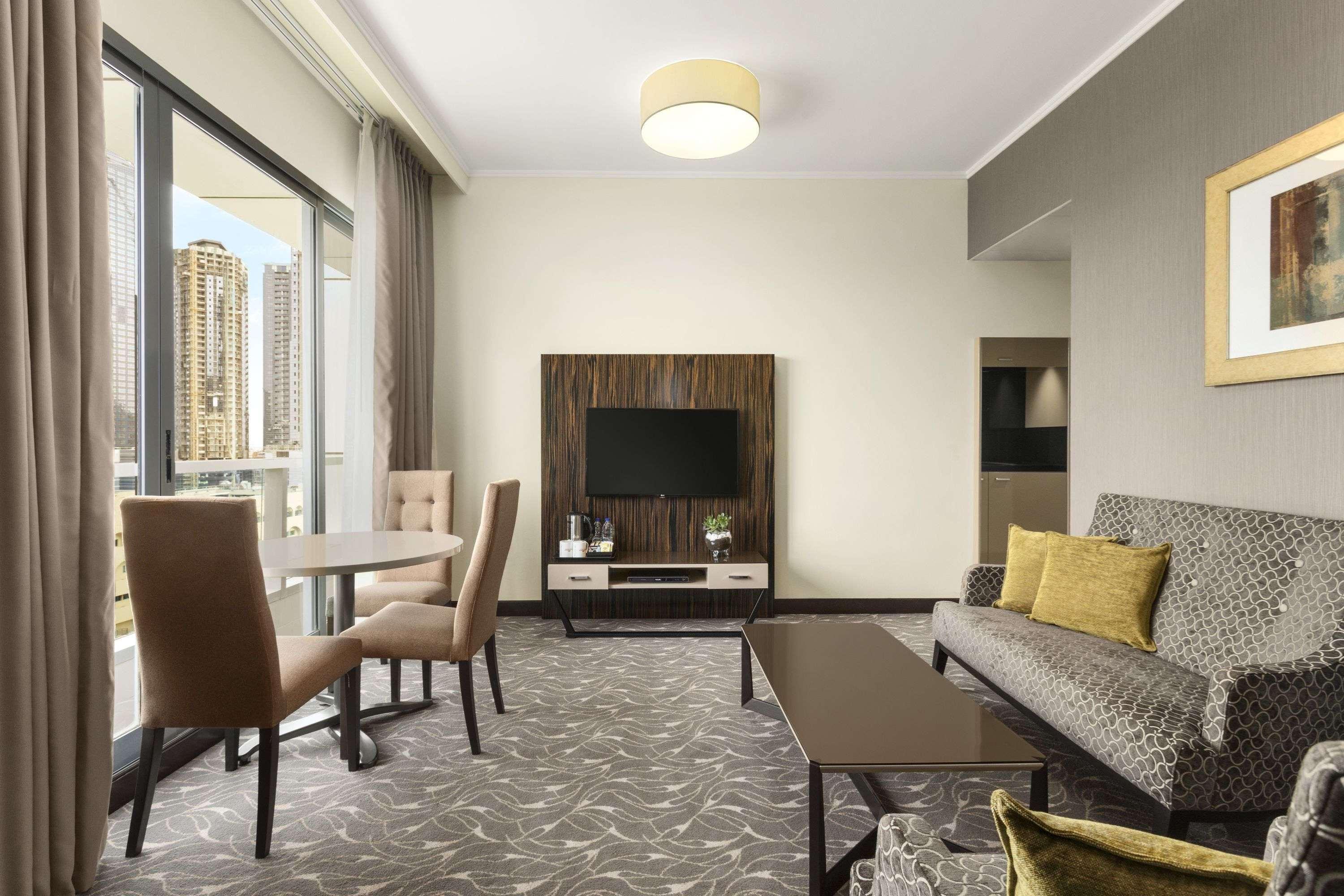 Hawthorn Extended Stay By Wyndham Abu Dhabi City Center Exterior foto