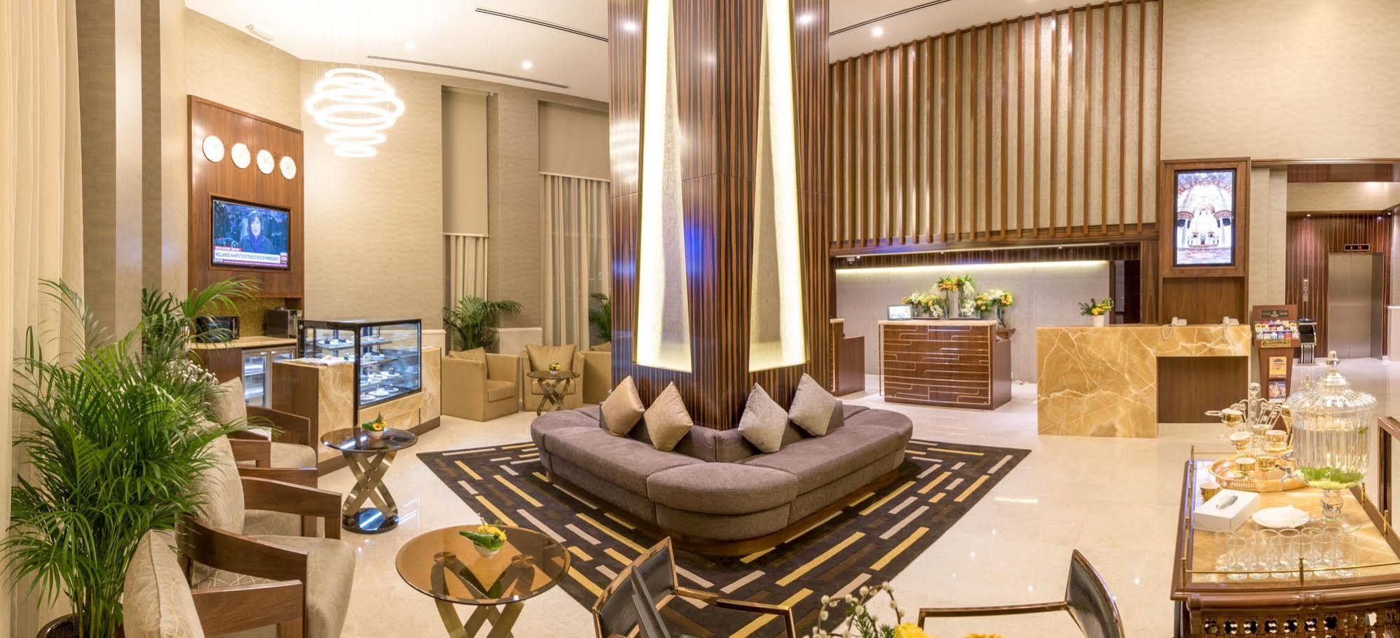 Hawthorn Extended Stay By Wyndham Abu Dhabi City Center Exterior foto